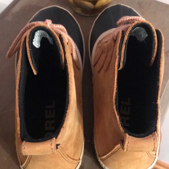 🐬Sorel Out N About Waterproof Brown and Black Boots - Picture 6 of 13